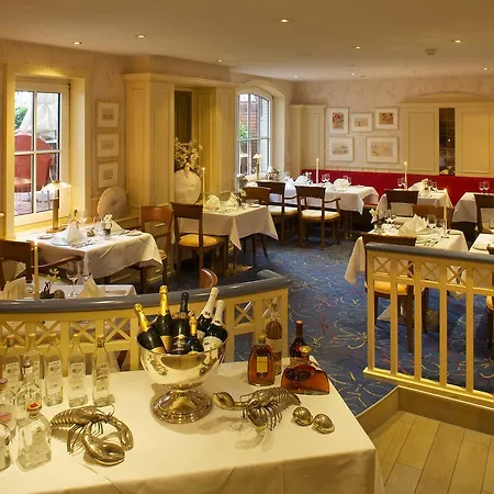 Pabst מלון ג'וסט